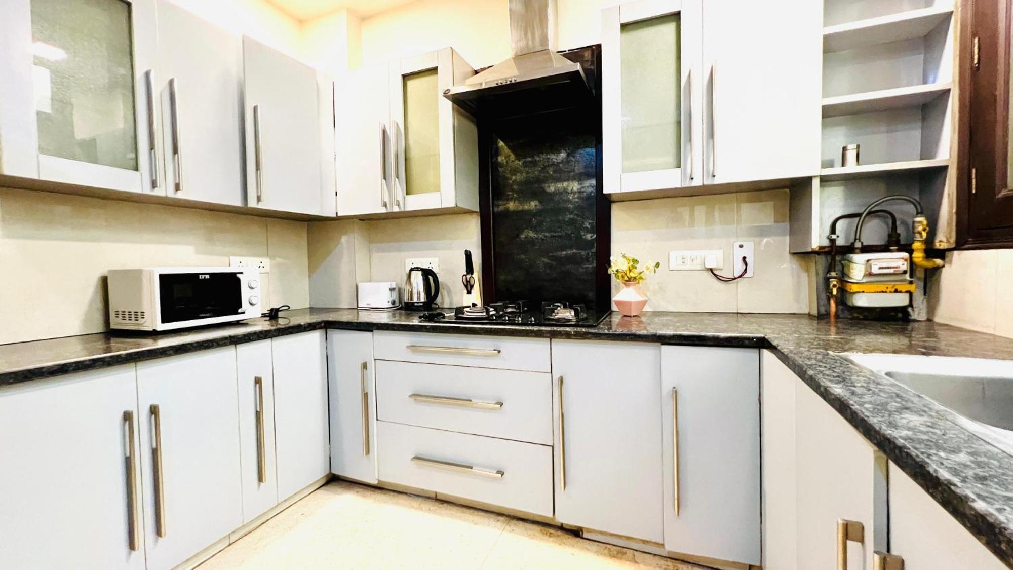 Olive Service Apartments - Greater Kailash New Delhi Ngoại thất bức ảnh